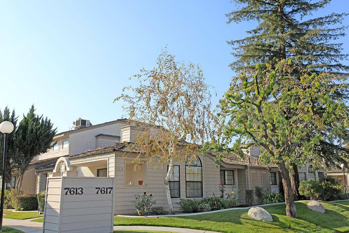 Apartment for rent at 7601 Olympia Dr, Bakersfield, CA 93309