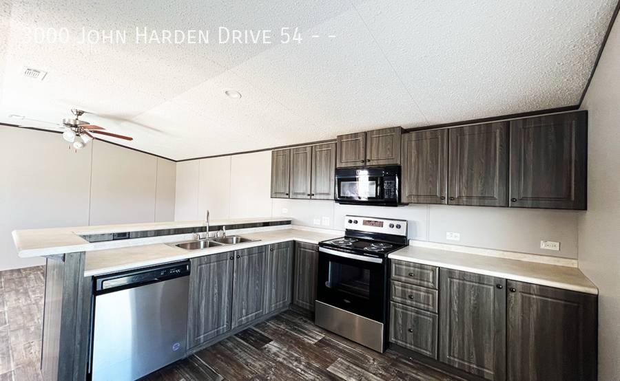 Apartment for rent at 3000 John Harden Dr #54, Jacksonville, AR 72076