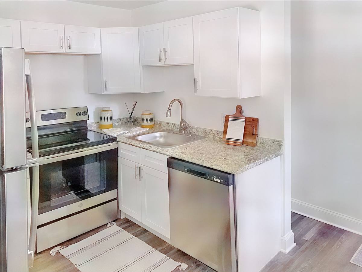 Townhouse for rent at 2479 Julia Ave, Charlotte, NC 28206