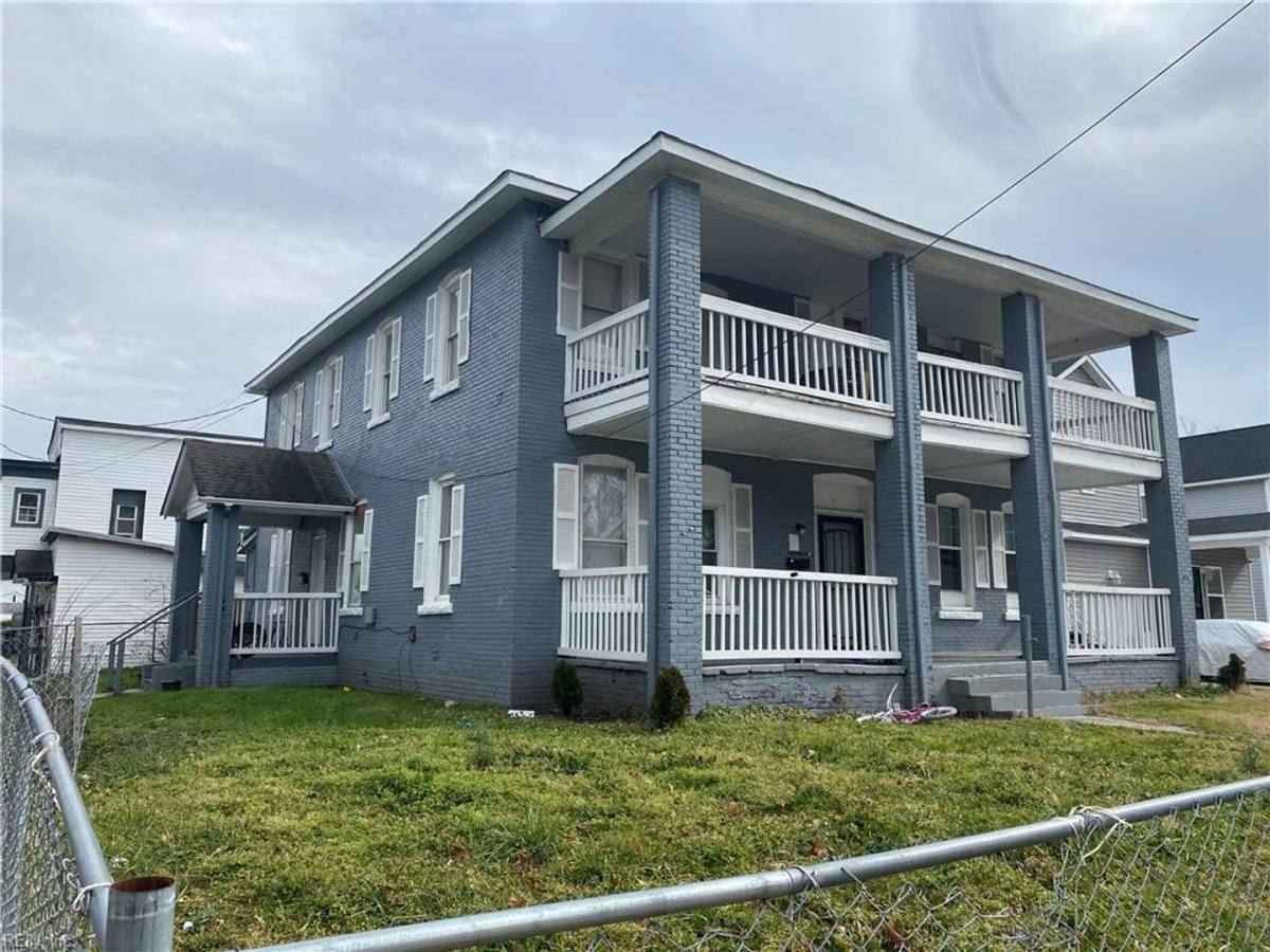 House for rent at 1503 Elm Ave, Portsmouth, VA 23704