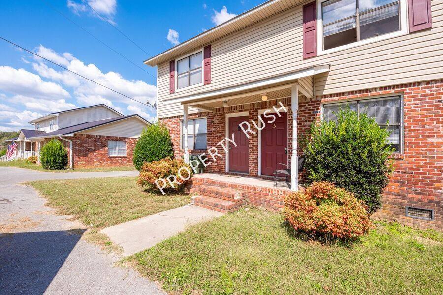 Apartment for rent at 46 Bell Rd #3, La Fayette, GA 30728