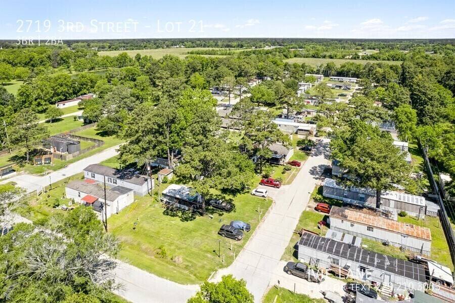 House for rent at 2719 3rd St #21, Huffman, TX 77336