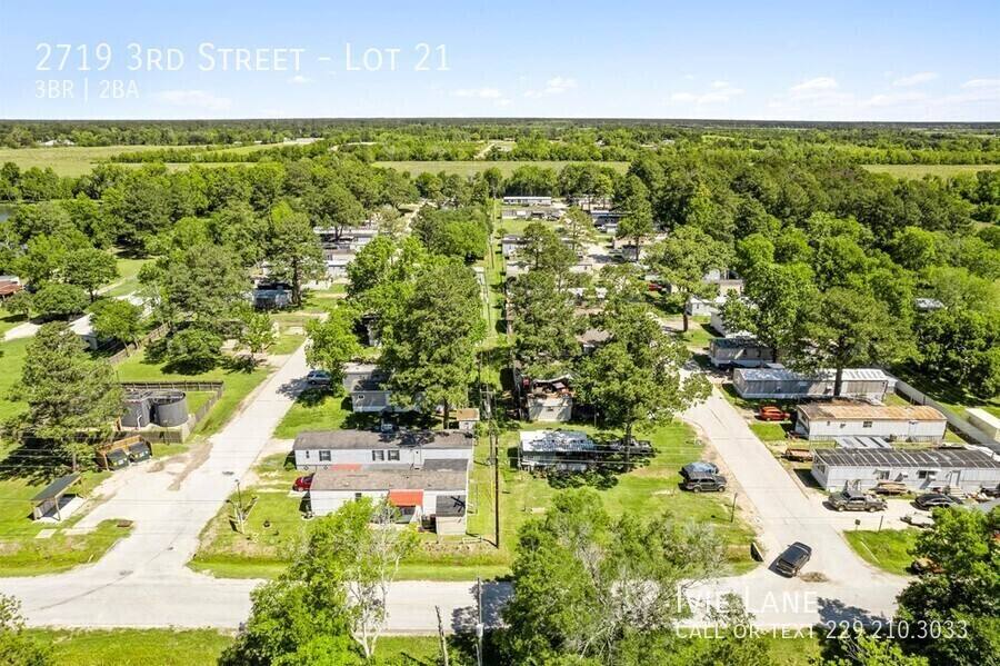 House for rent at 2719 3rd St #21, Huffman, TX 77336