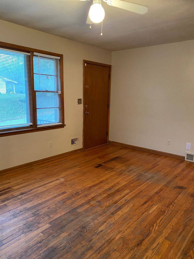 House for rent at 10606 Kentucky Ave, Independence, MO 64054