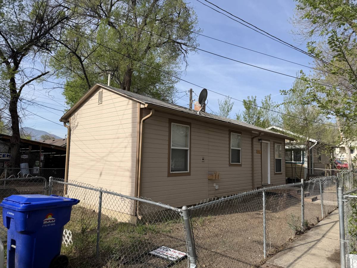 House for rent at 411 1 2 N Spruce St, Colorado Springs, CO 80905