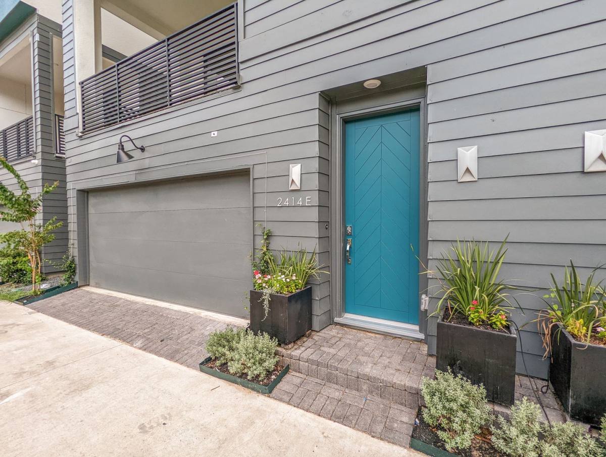 Townhouse for rent at 2414 Canal St, Houston, TX 77003