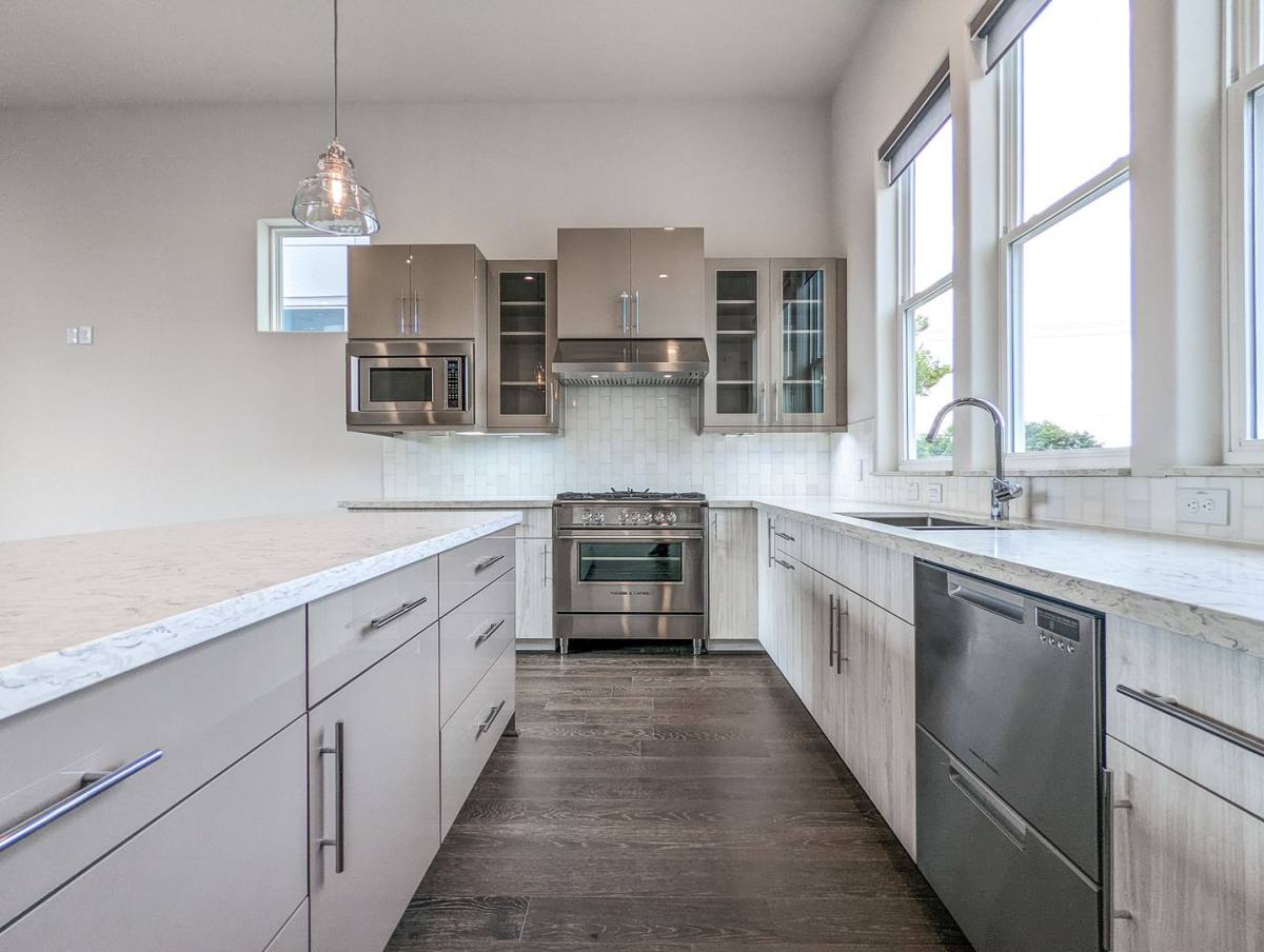 Townhouse for rent at 2414 Canal St, Houston, TX 77003