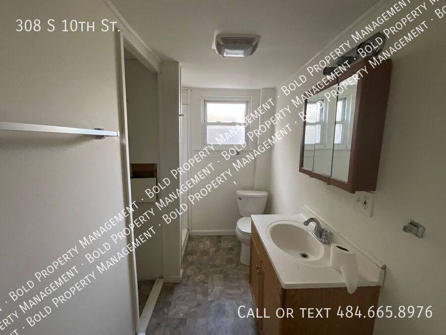 House for rent at 308 S 10th St, Lebanon, PA 17042