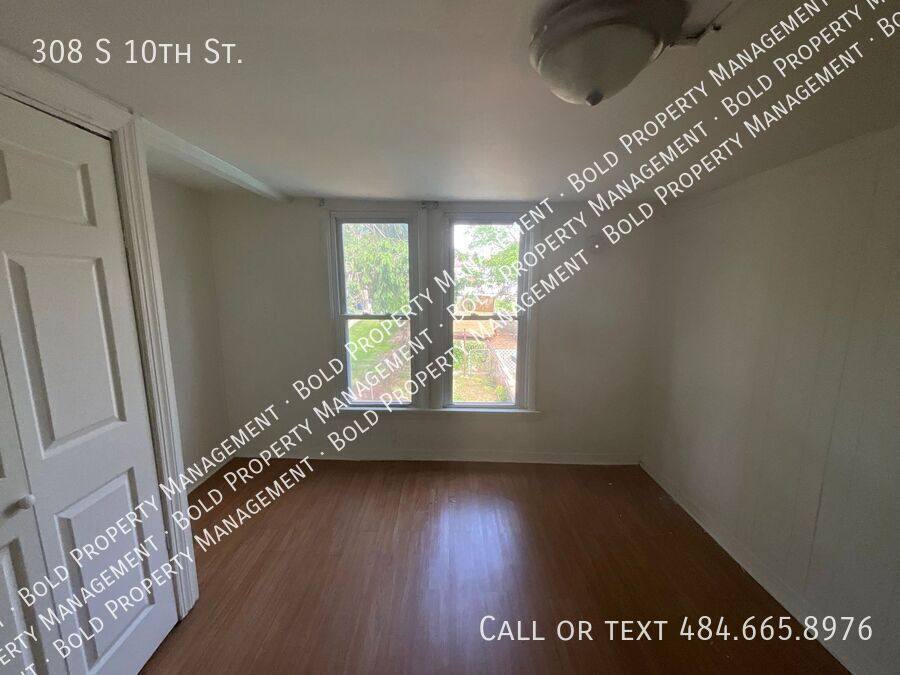 House for rent at 308 S 10th St, Lebanon, PA 17042