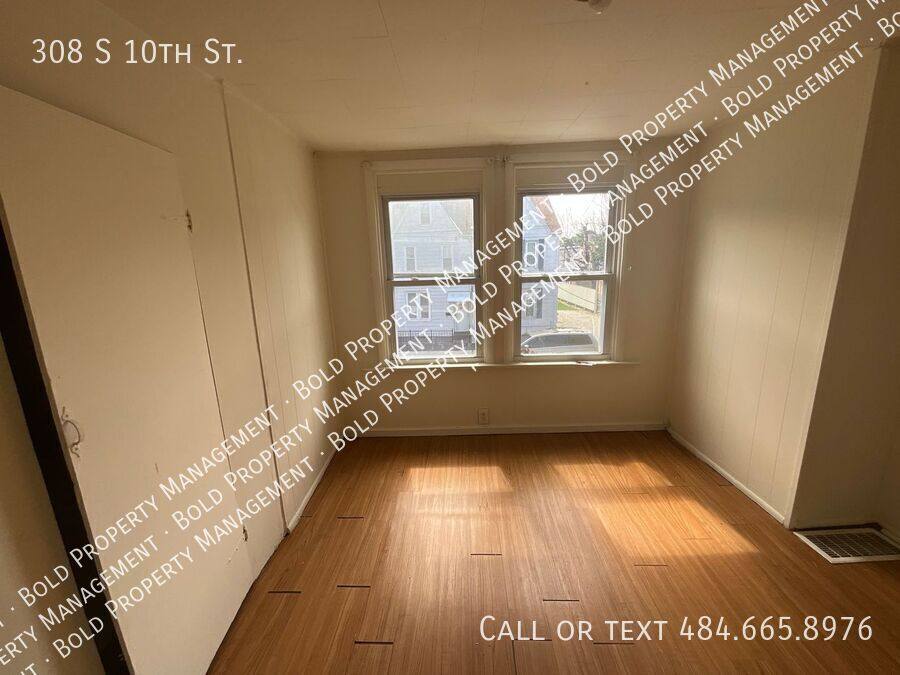 House for rent at 308 S 10th St, Lebanon, PA 17042