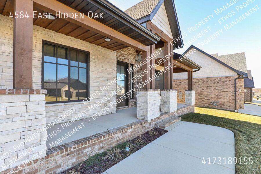 House for rent at 4584 E Hidden Oak, Springfield, MO 65802