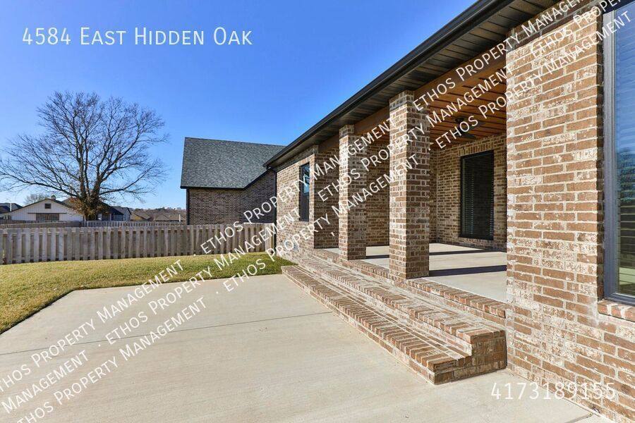 House for rent at 4584 E Hidden Oak, Springfield, MO 65802
