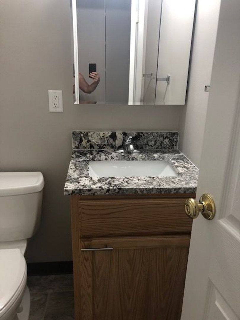 Apartment for rent at 1424 E Walnut St, Des Moines, IA 50316