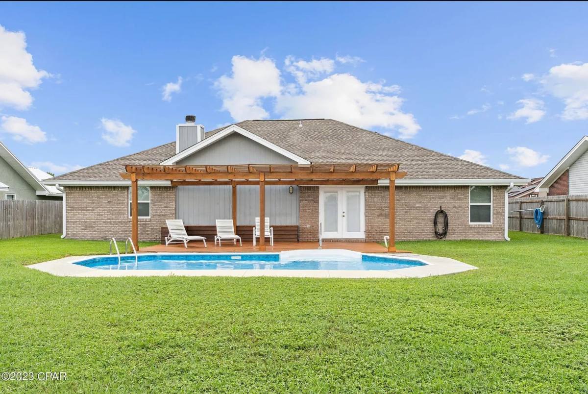 House for rent at 1627 Santa Anita Dr, Lynn Haven, FL 32444