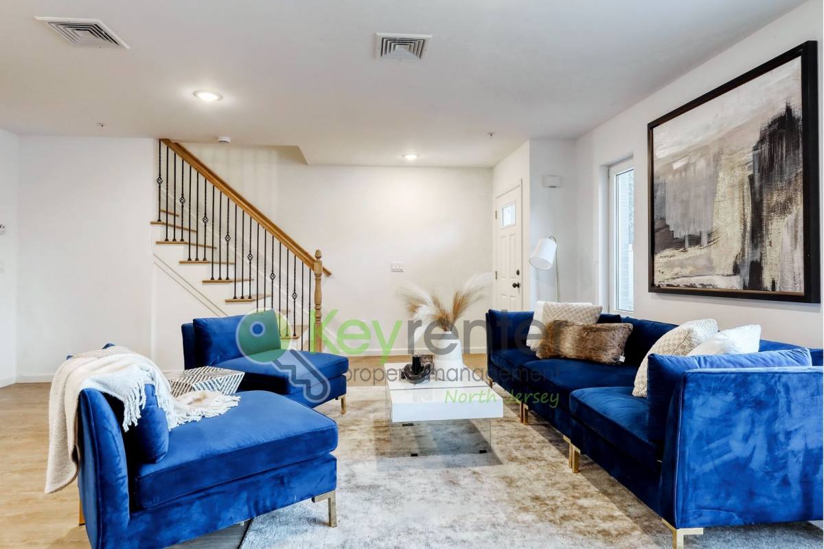 Townhouse for rent at 176 Pennington Ave #14, Passaic, NJ 07055