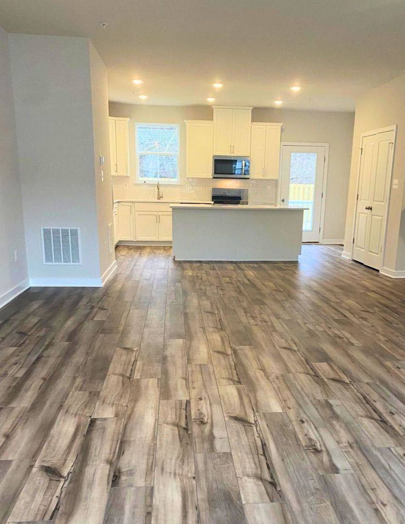 Townhouse for rent at 59 Four Leaf Dr, Downingtown, PA 19335