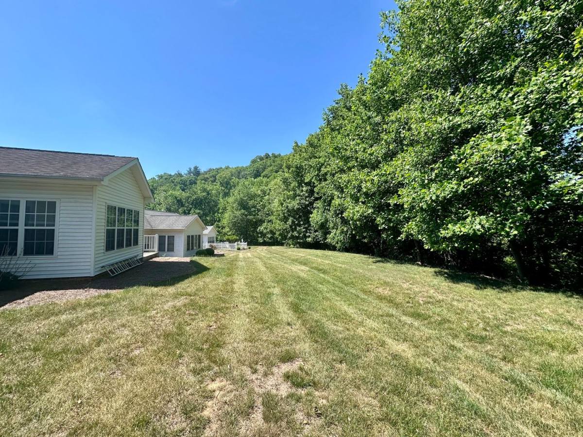 House for rent at 212 Old Brickyard Circle, North Wilkesboro, NC 28659