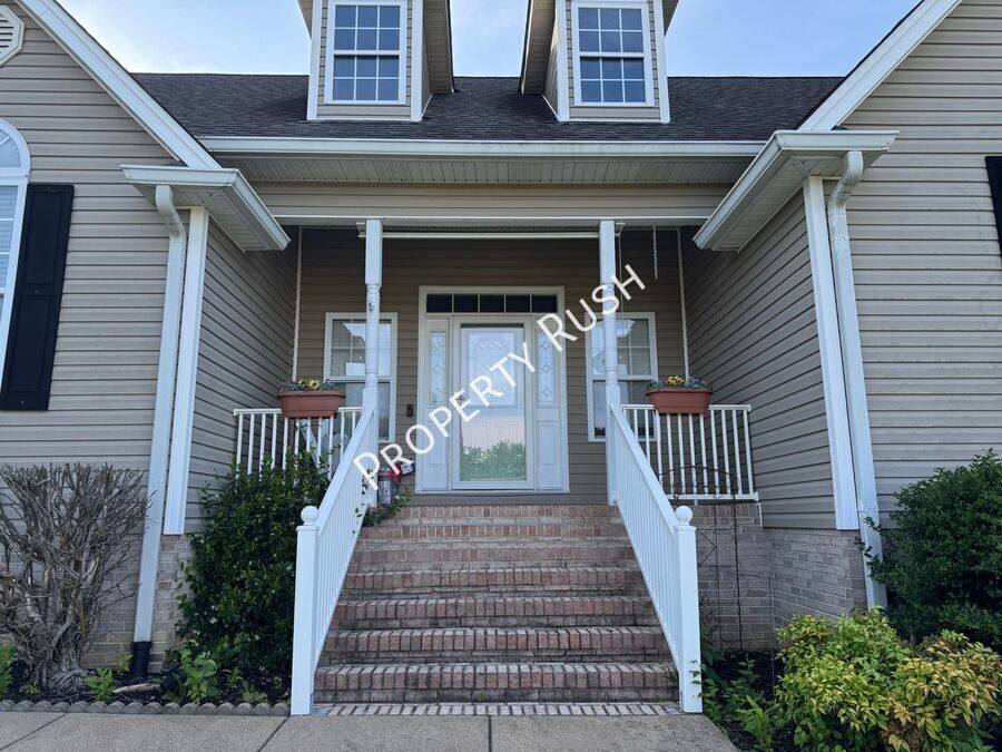 House for rent at 196 Blue Heron Dr, Ringgold, GA 30736