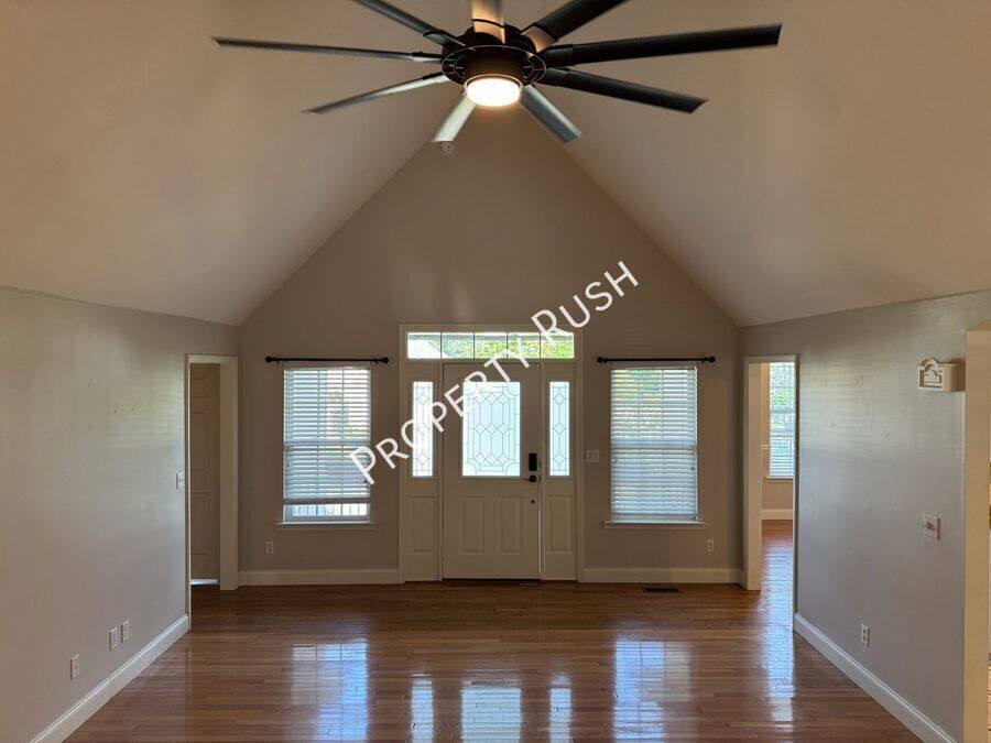 House for rent at 196 Blue Heron Dr, Ringgold, GA 30736