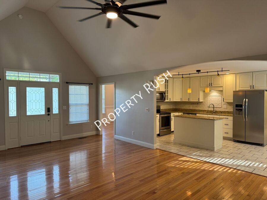 House for rent at 196 Blue Heron Dr, Ringgold, GA 30736