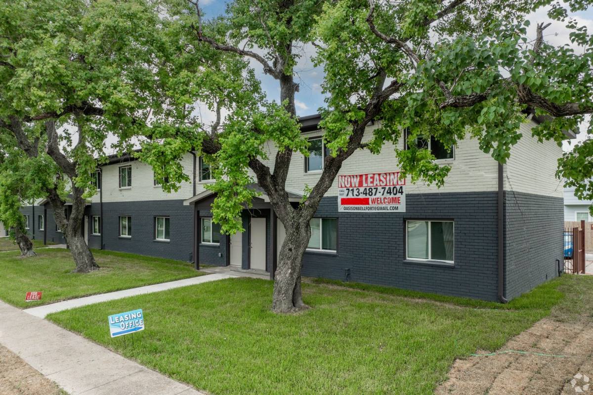Apartment for rent at 4410 Bellfort St, Houston, TX 77051
