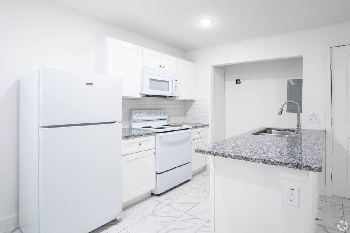 Apartment for rent at 4410 Bellfort St, Houston, TX 77051