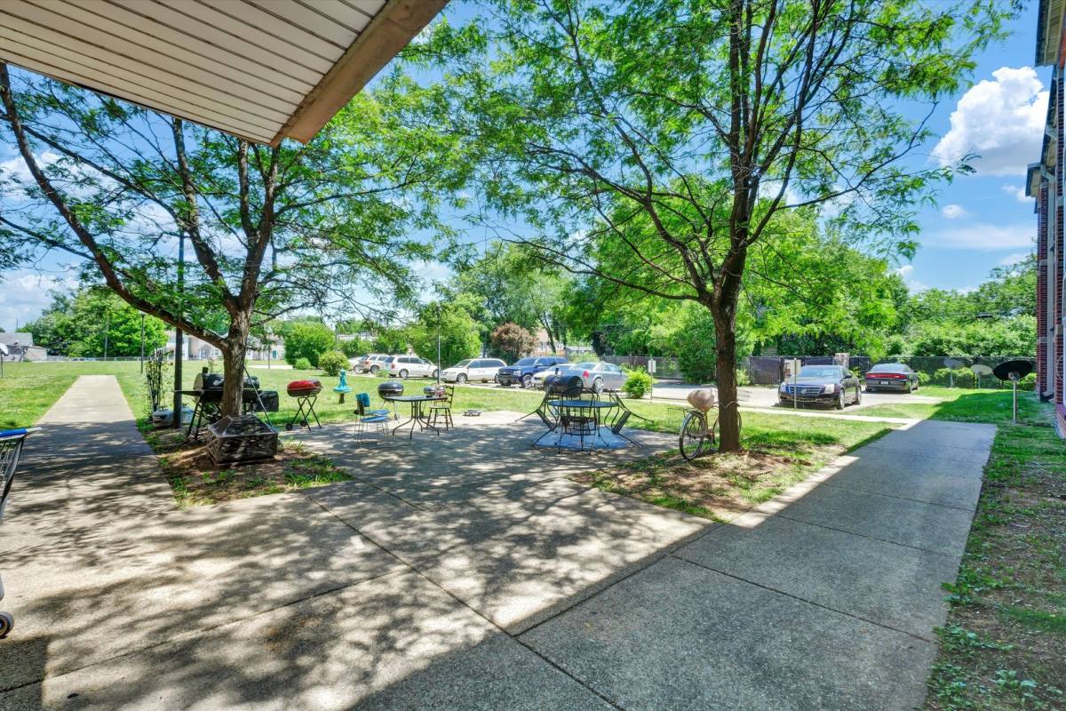 Apartment for rent at 2132 Rowan St, Louisville, KY 40212