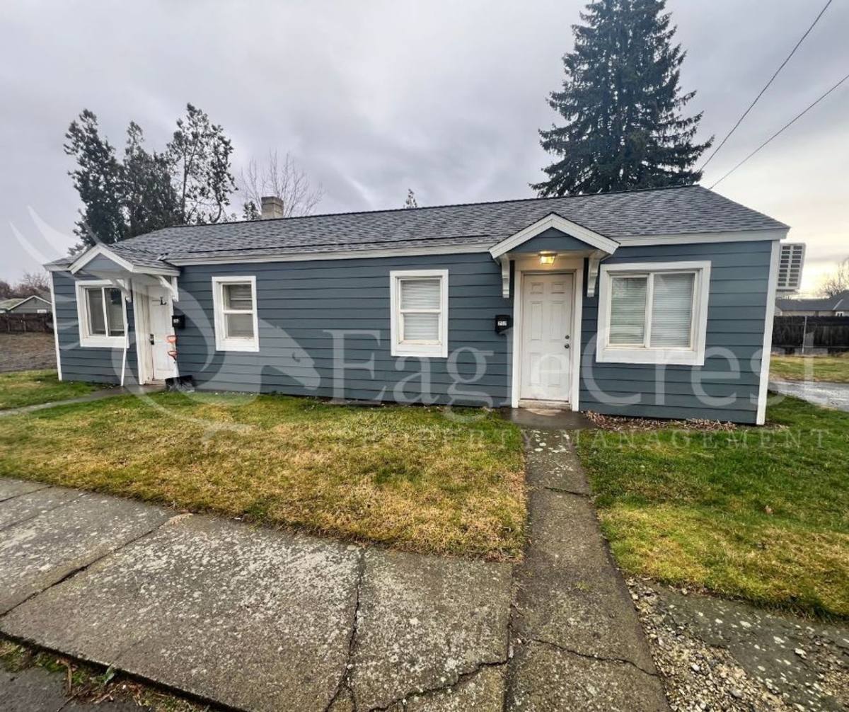 Apartment for rent at 223 SE Roseville Lane, College Place, WA 99324