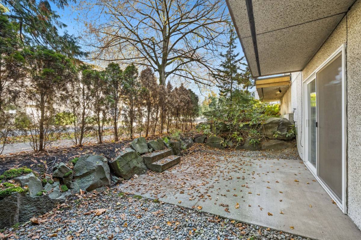 Apartment for rent at 2600 41st Ave SW, Seattle, WA 98116