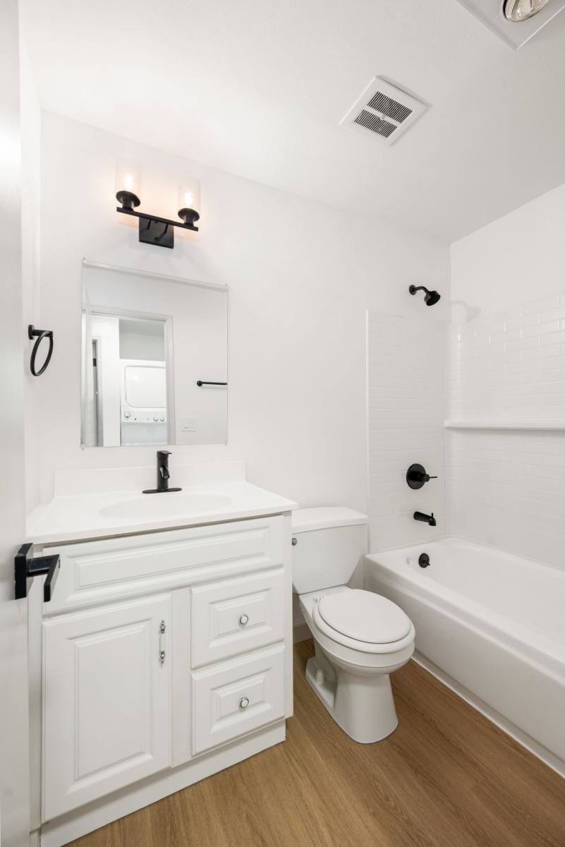 Apartment for rent at 2600 41st Ave SW, Seattle, WA 98116