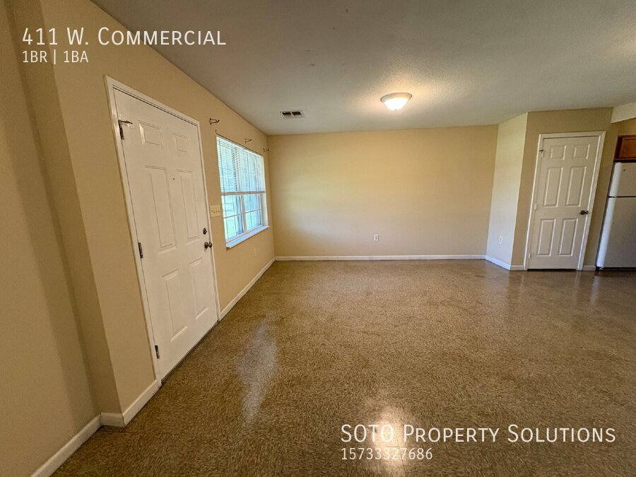 Apartment for rent at 411 W Commercial, Charleston, MO 63834