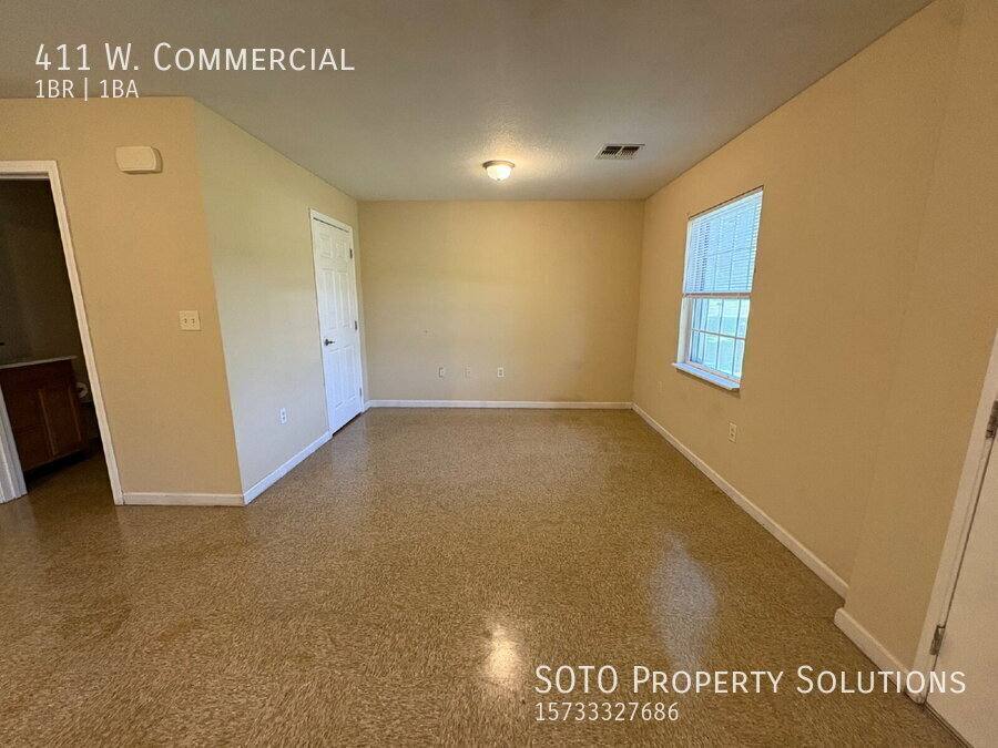 Apartment for rent at 411 W Commercial, Charleston, MO 63834