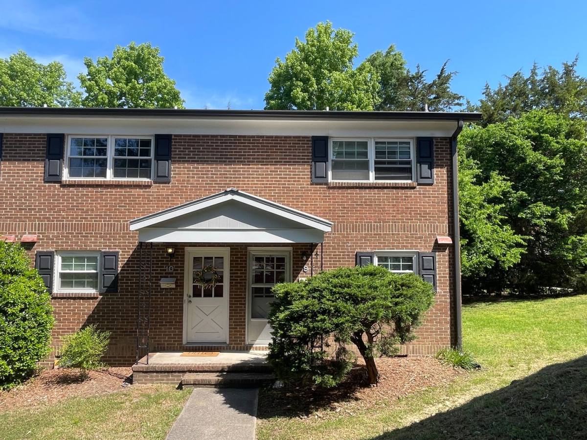 Apartment for rent at 400 Davie Rd #9, Carrboro, NC 27510