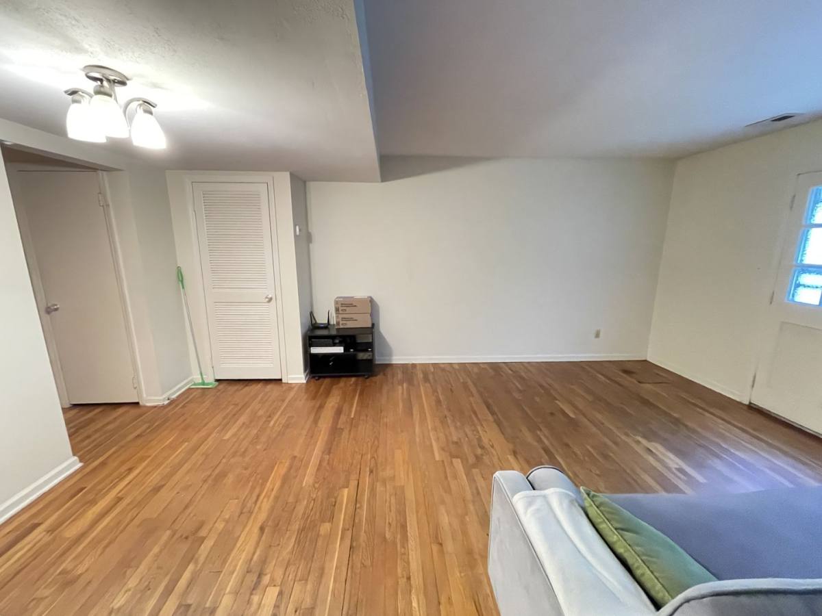 Apartment for rent at 400 Davie Rd #9, Carrboro, NC 27510