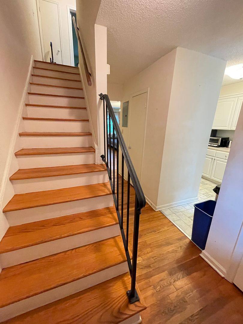Apartment for rent at 400 Davie Rd #9, Carrboro, NC 27510