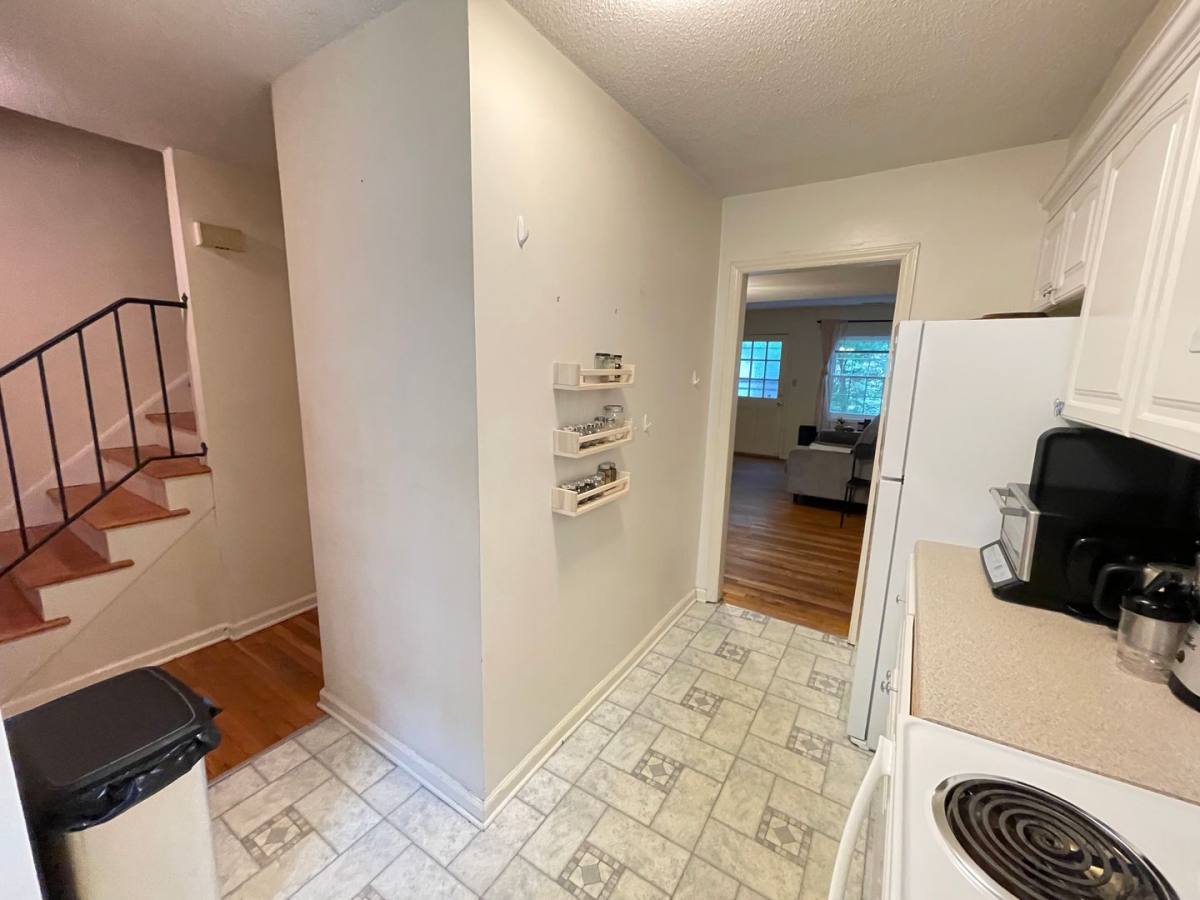 Apartment for rent at 400 Davie Rd #9, Carrboro, NC 27510