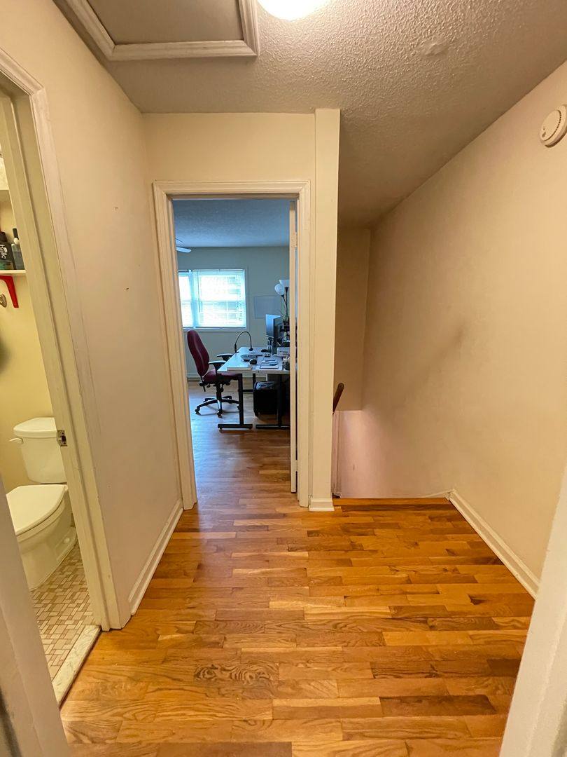 Apartment for rent at 400 Davie Rd #9, Carrboro, NC 27510