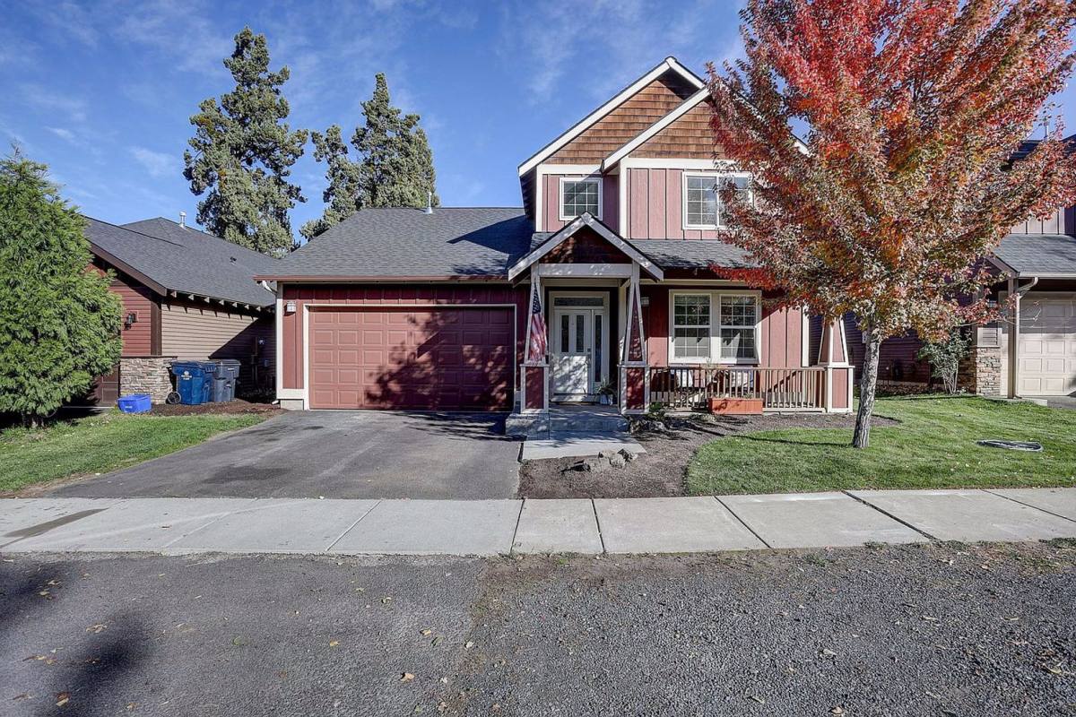 House for rent at 61472 Brosterhous Rd, Bend, OR 97702
