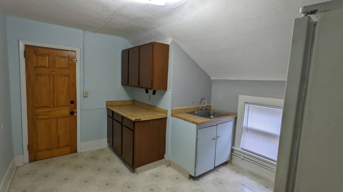 Apartment for rent at 1893 Jefferson St, Muskegon, MI 49441