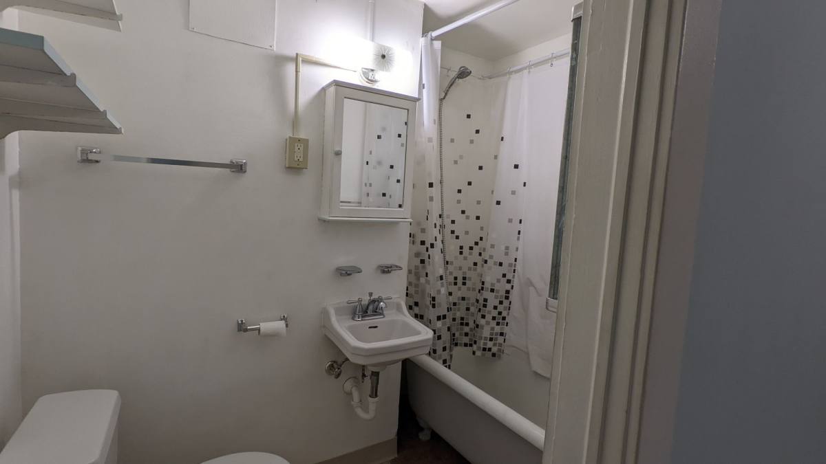 Apartment for rent at 1893 Jefferson St, Muskegon, MI 49441