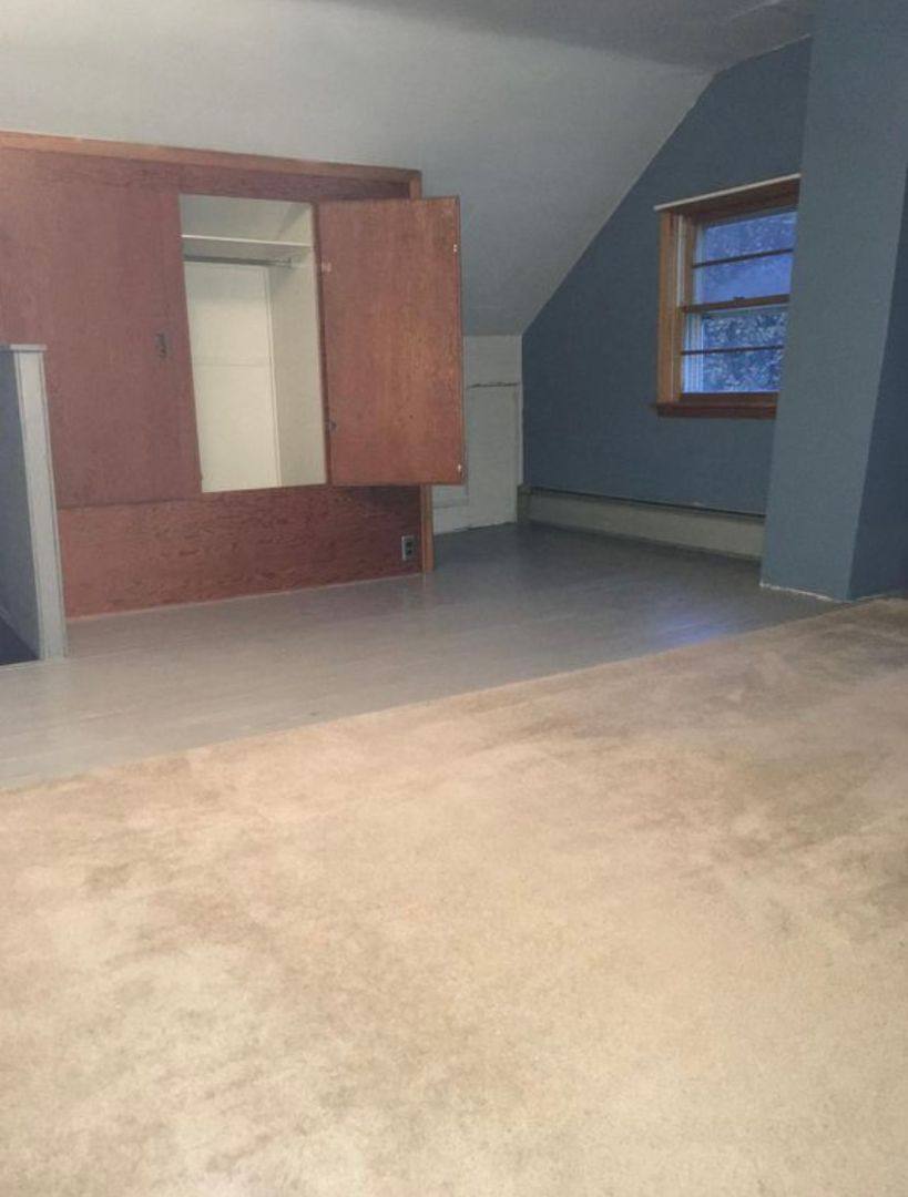 House for rent at 69 W Ridge St, Nesquehoning, PA 18240