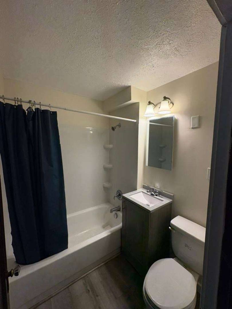 Apartment for rent at 5406-5408 Merkle Ave, Cleveland, OH 44129