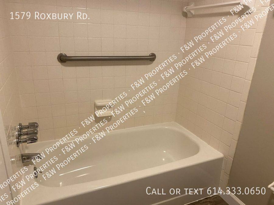 Apartment for rent at 1579 Roxbury Rd, Columbus, OH 43212