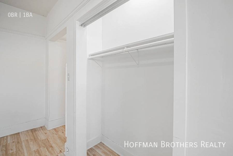Apartment for rent at 1136 S Alvarado St #6, Los Angeles, CA 90006