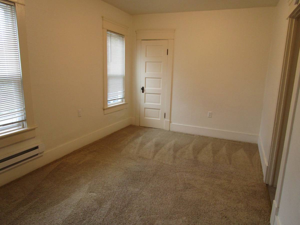 Apartment for rent at 3431 Rockefeller Ave, Everett, WA 98201