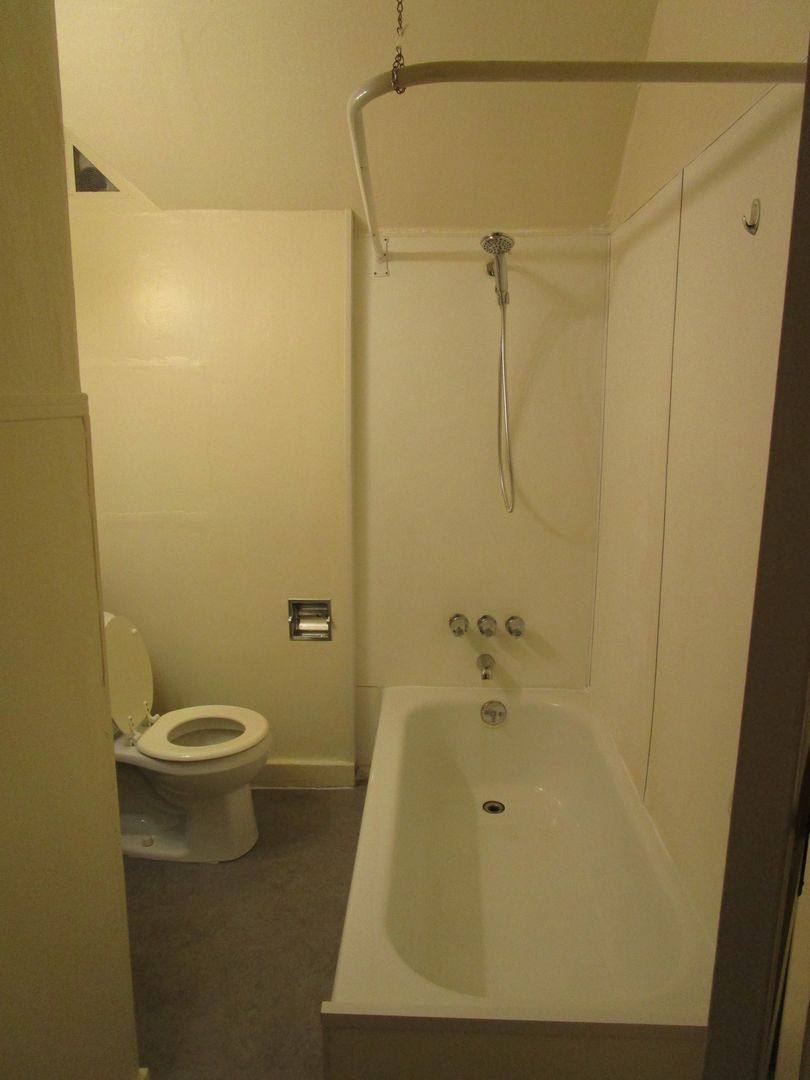 Apartment for rent at 3431 Rockefeller Ave, Everett, WA 98201