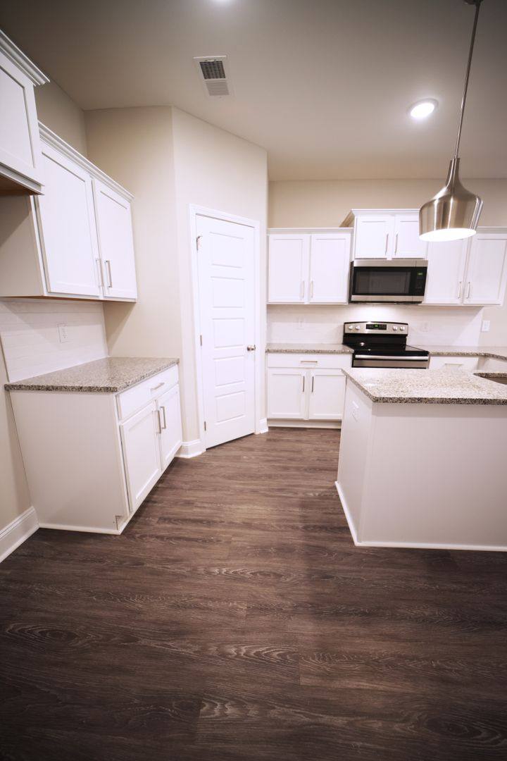 Townhouse for rent at 220 Drayton Dr, Clarksville, TN 37042