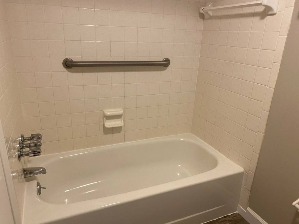 Apartment for rent at 1571-1619 Roxbury Rd, Columbus, OH 43212