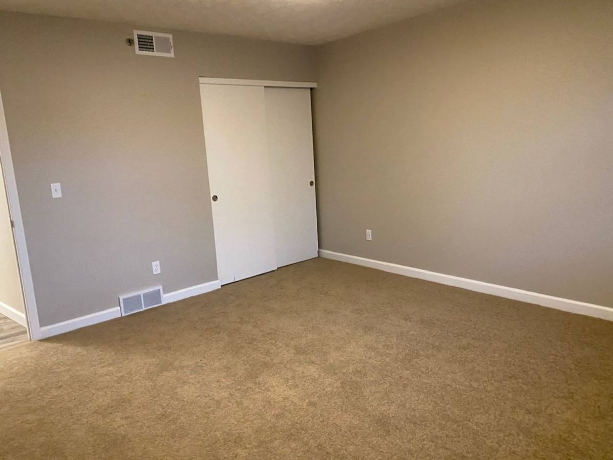 Apartment for rent at 1571-1619 Roxbury Rd, Columbus, OH 43212