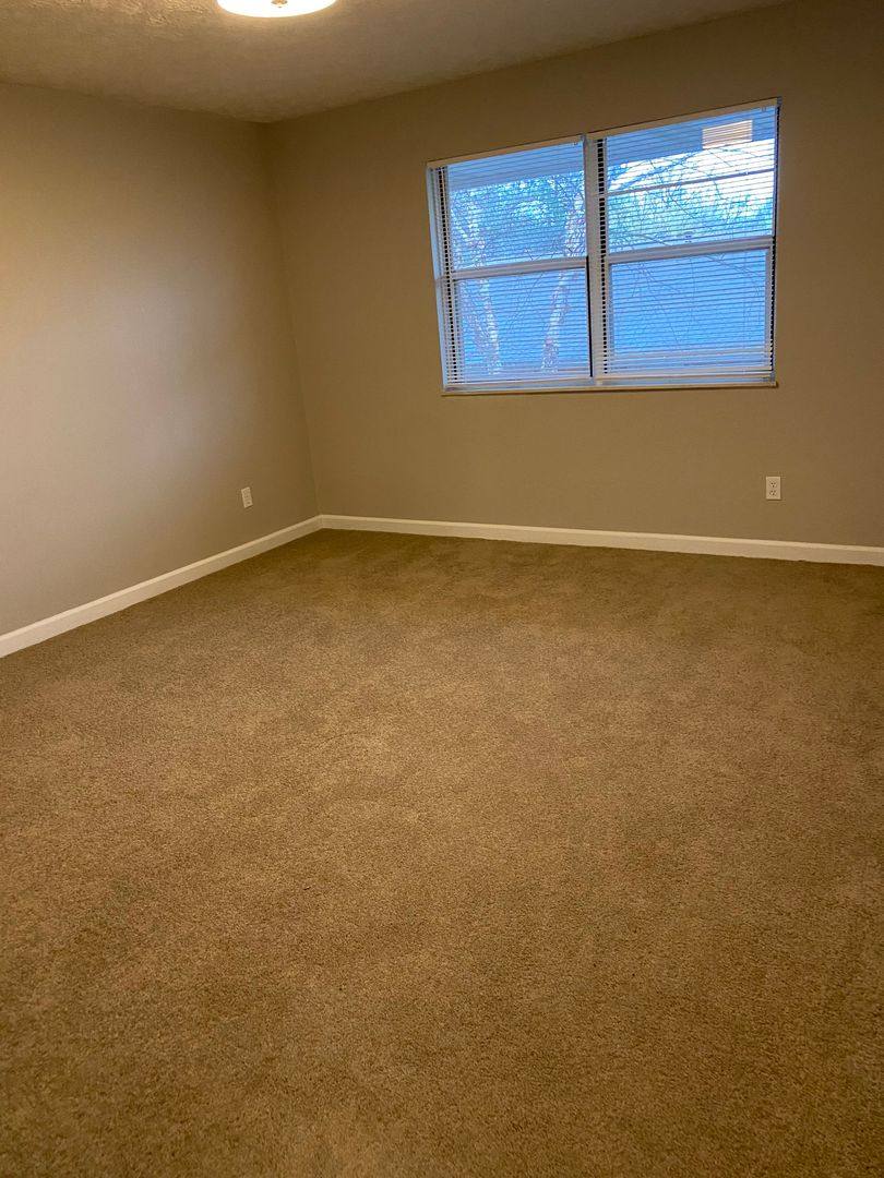 Apartment for rent at 1571-1619 Roxbury Rd, Columbus, OH 43212